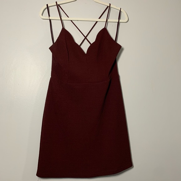 🩷SHE & SKY BURGUNDY STRAPPY MINI DRESS - Picture 2 of 6